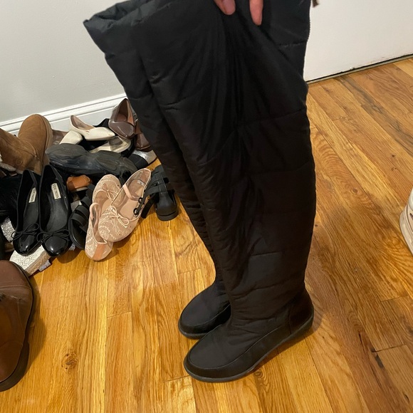 Snow Boots Thigh High - Picture 3 of 3